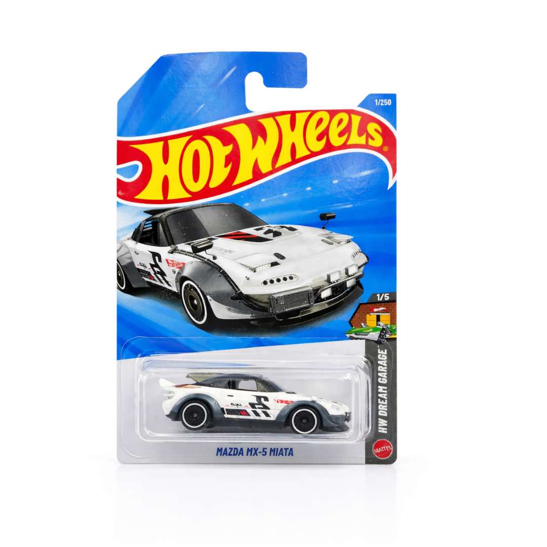 Hot Wheels Mazda MX-5 Miata 2026 Mainline 1:64 Scale Die-Cast Car (9CNCCK)